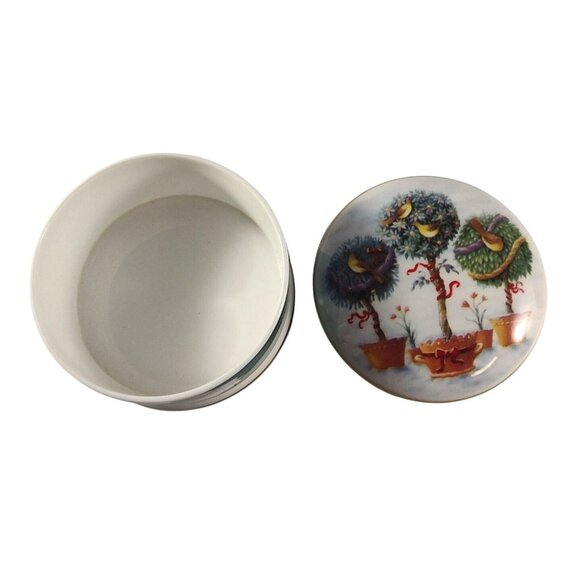 Wedgwood Twelve Days Of Christmas Porcelain Box "Four Collie Birds" W/Box-Flawed - Picture 8 of 13